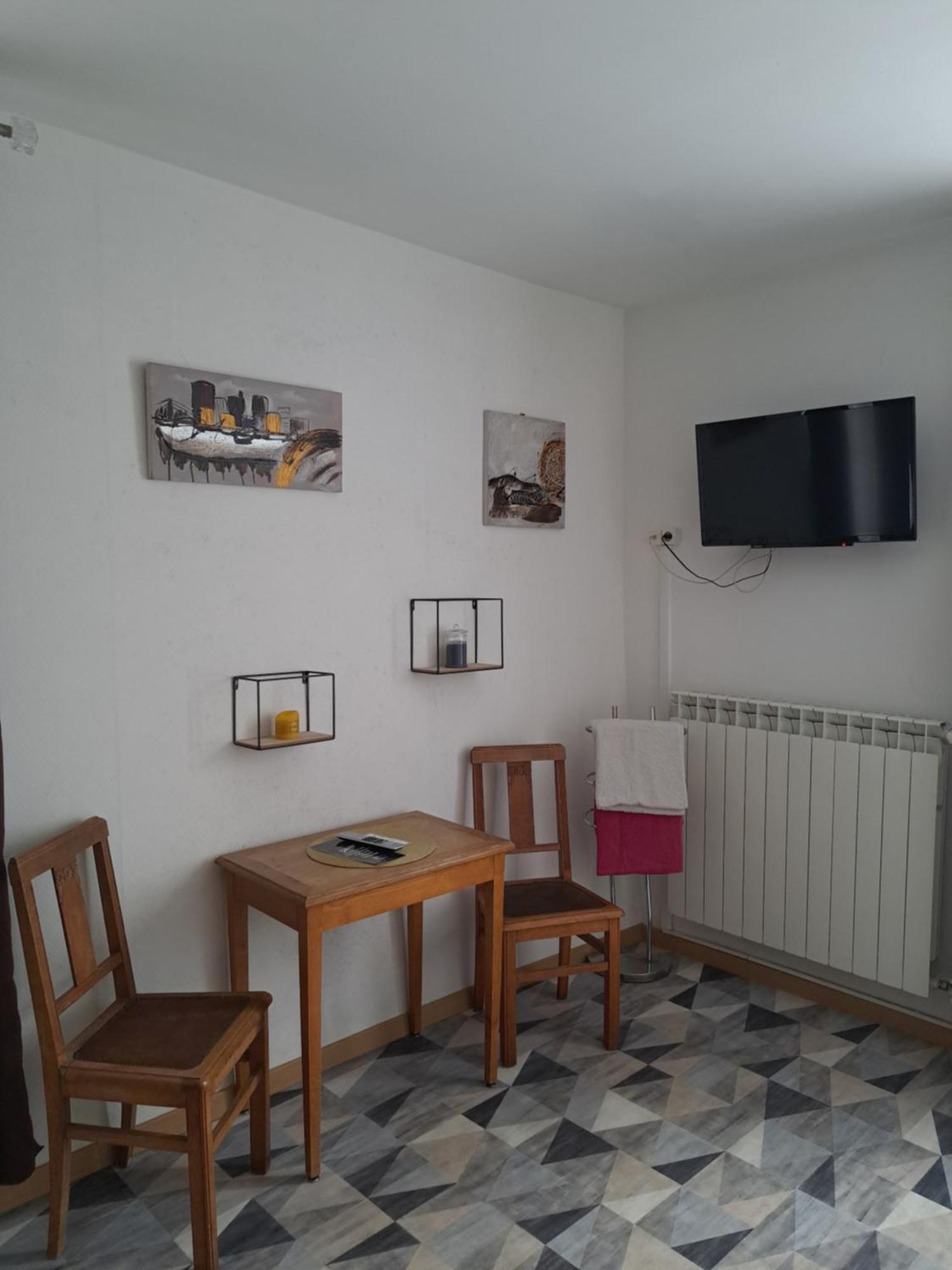 Hotel Le Bearn Bagnères-de-Bigorre Zewnętrze zdjęcie