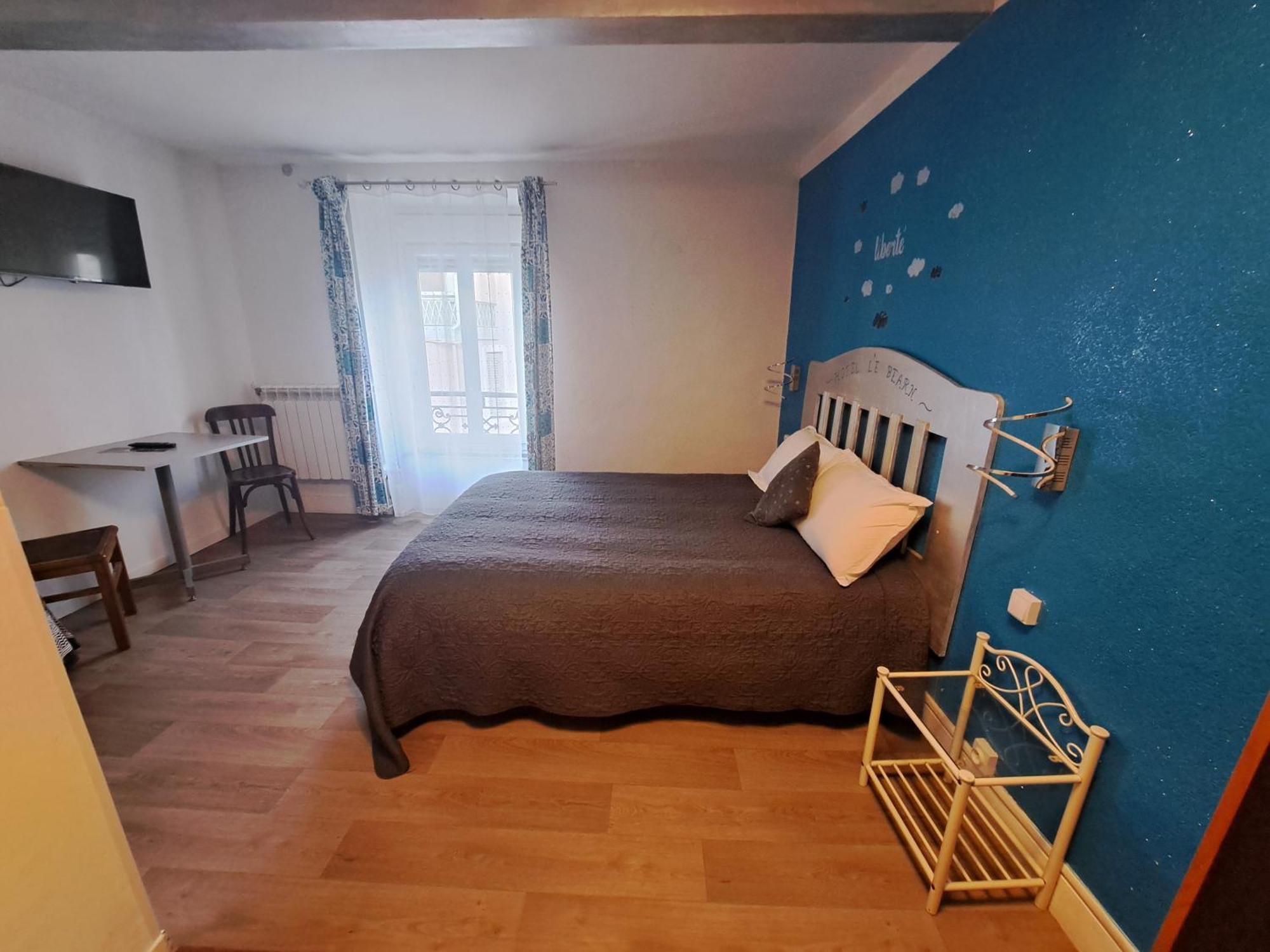 Hotel Le Bearn Bagnères-de-Bigorre Zewnętrze zdjęcie