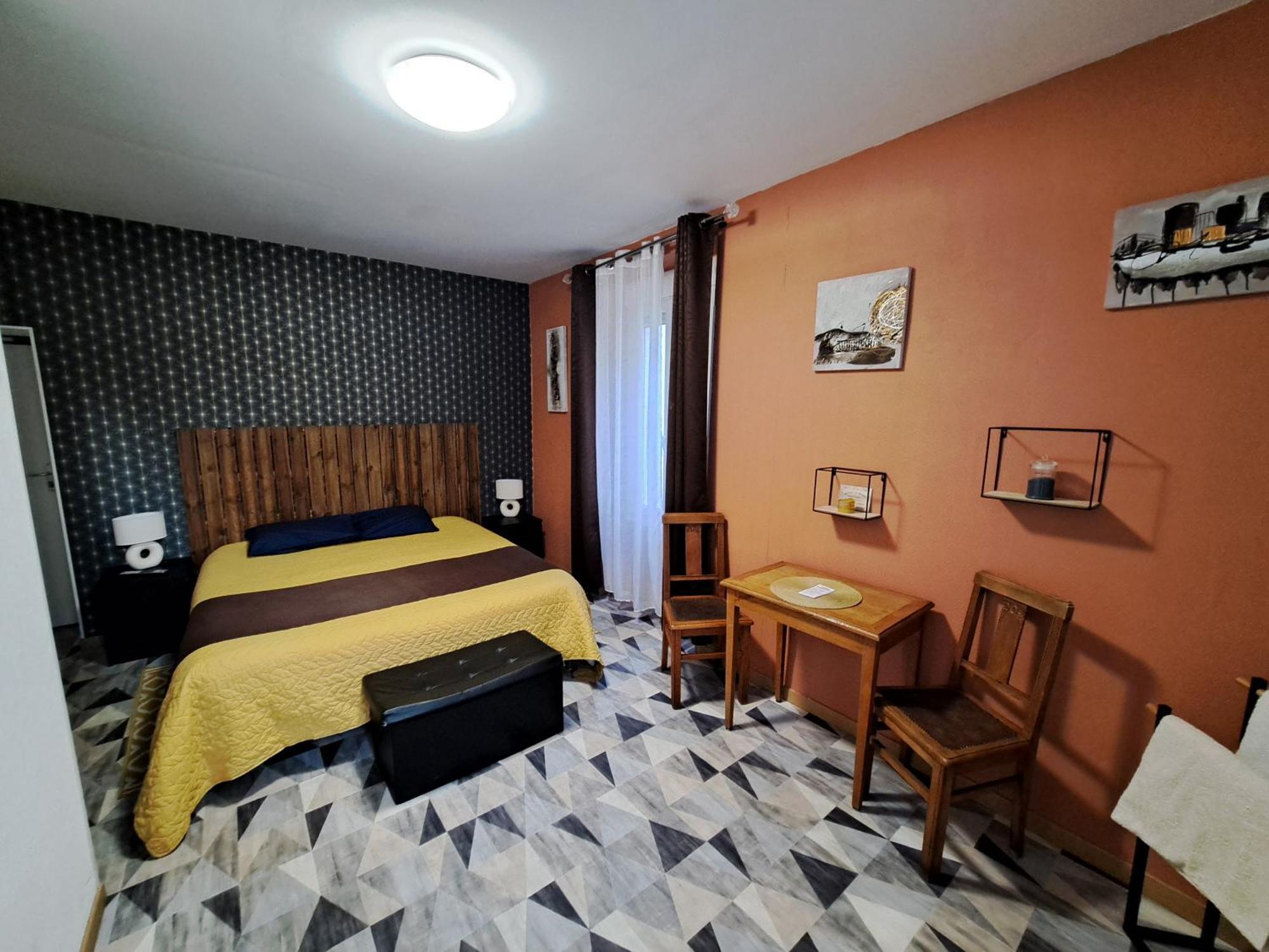 Hotel Le Bearn Bagnères-de-Bigorre Zewnętrze zdjęcie